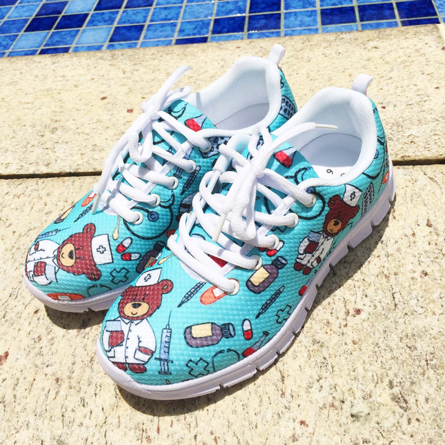 Damskie sneakersy Bear Nurse w jasnoniebieskim kolorze